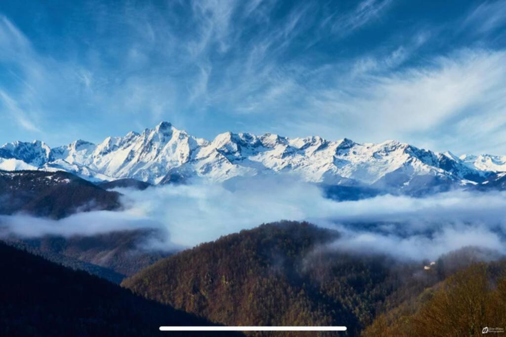 Le De La Vallée Du Douctouyre Dun